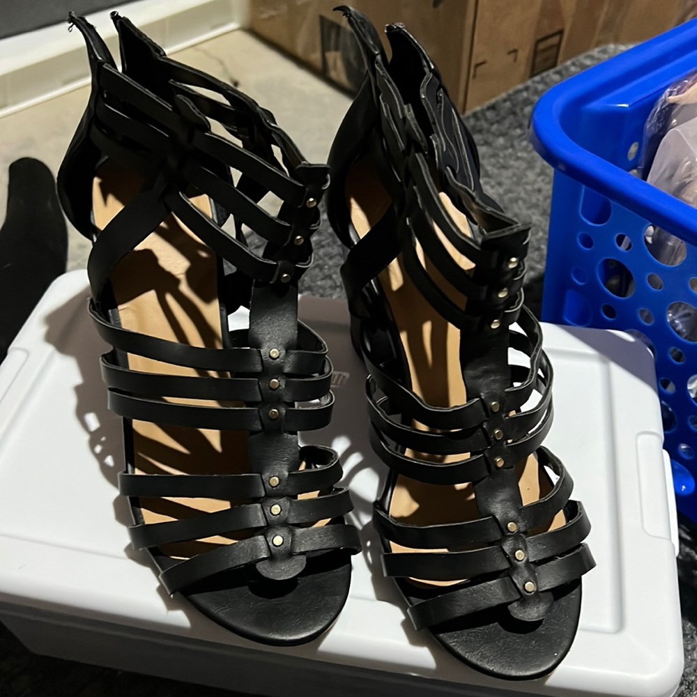 Diva 4inch black open toe Sandler.